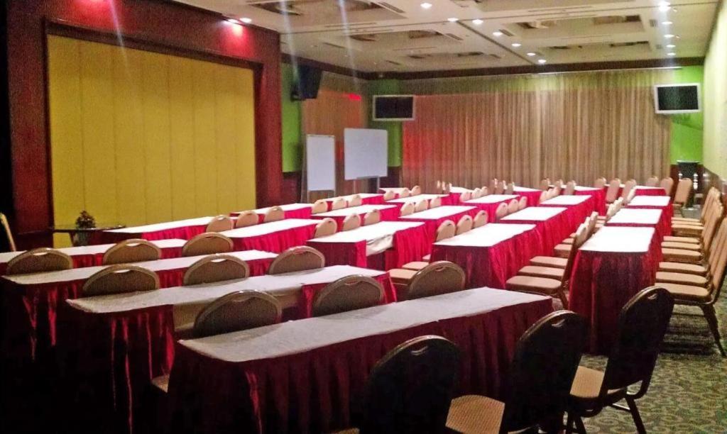 Hotel Aifa Labuan Zewnętrze zdjęcie